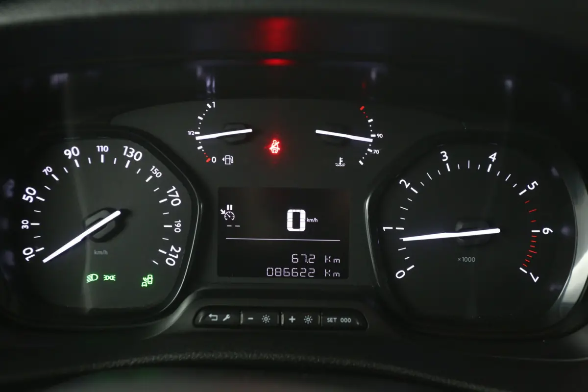 1.5 CDTI L2H1 | Airco | Camera | Cruise | Trekhaak | Carplay | Navi | Parkeersens.