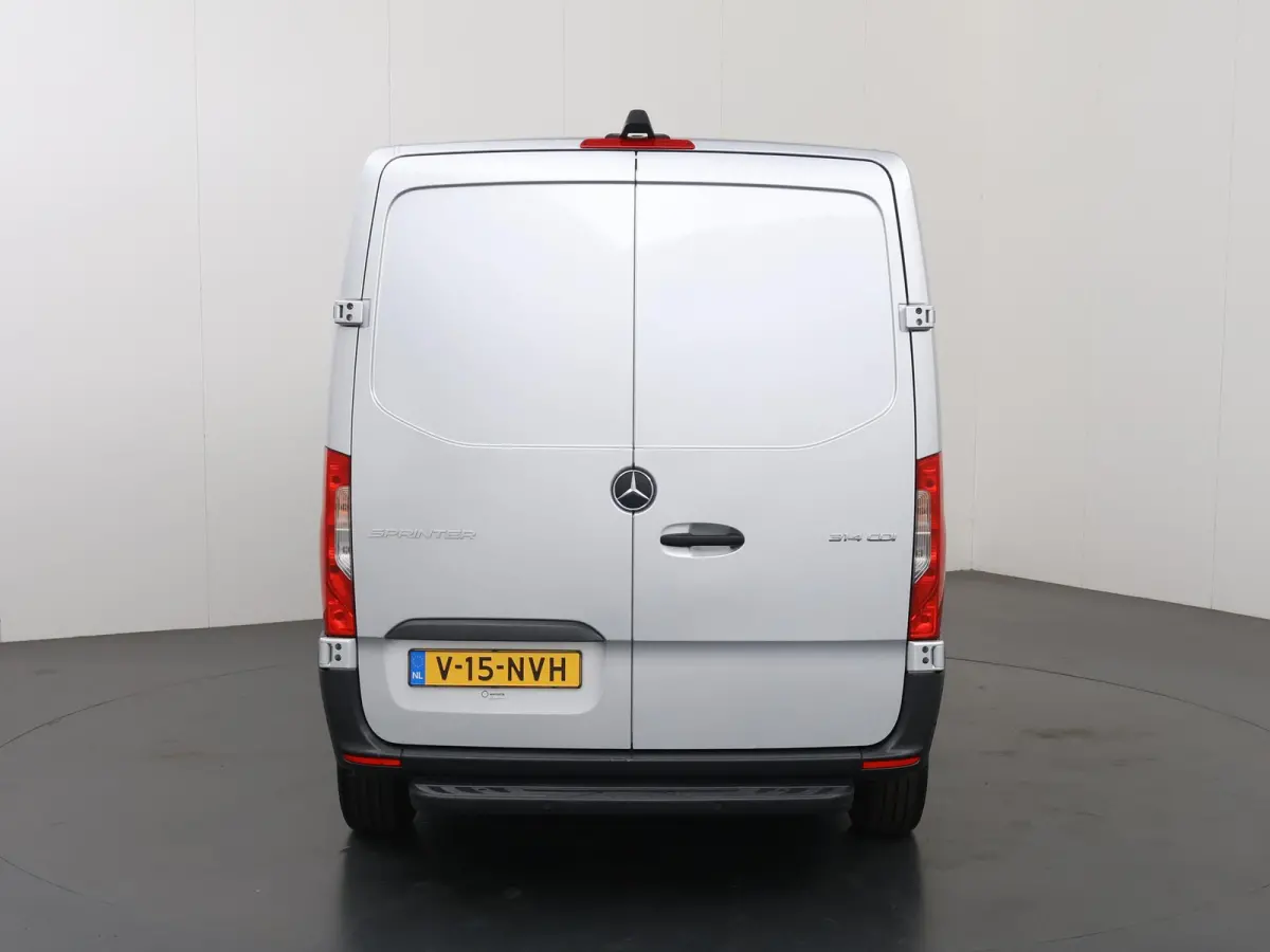 314 CDI L1 H1 | Airco | Comfortstoelen met Stoelve | Airco | Comfortstoelen met Stoelverwarming | Parkeerpakket | Zijwindassistent | Achteropstap |