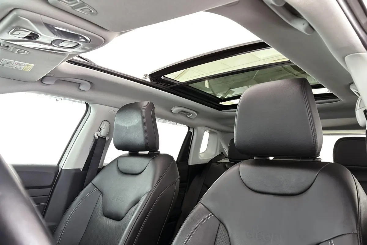 4xe 240 Plug-in Hybrid S Panoramadak Leder Adaptive Cruise