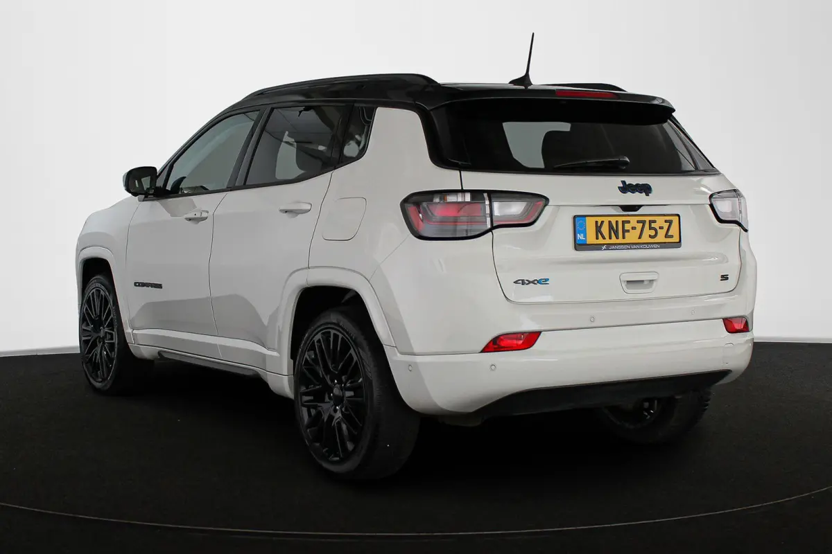 4xe 240 Plug-in Hybrid S Panoramadak Leder Adaptive Cruise