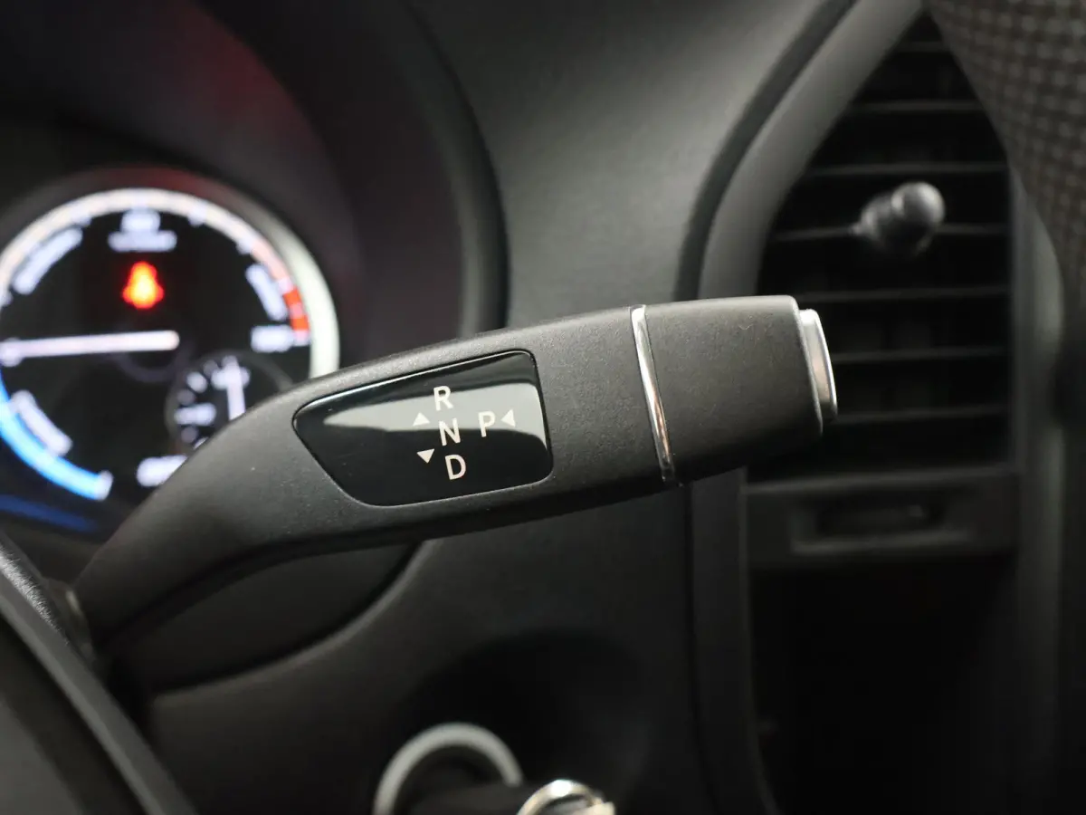 | L2 Lang | 66 kWh | 285 KM RANGE WLTP | Stoelverwarming | Navigatie | Parkeercamera | Airco | Stoel - Stoel | Certified