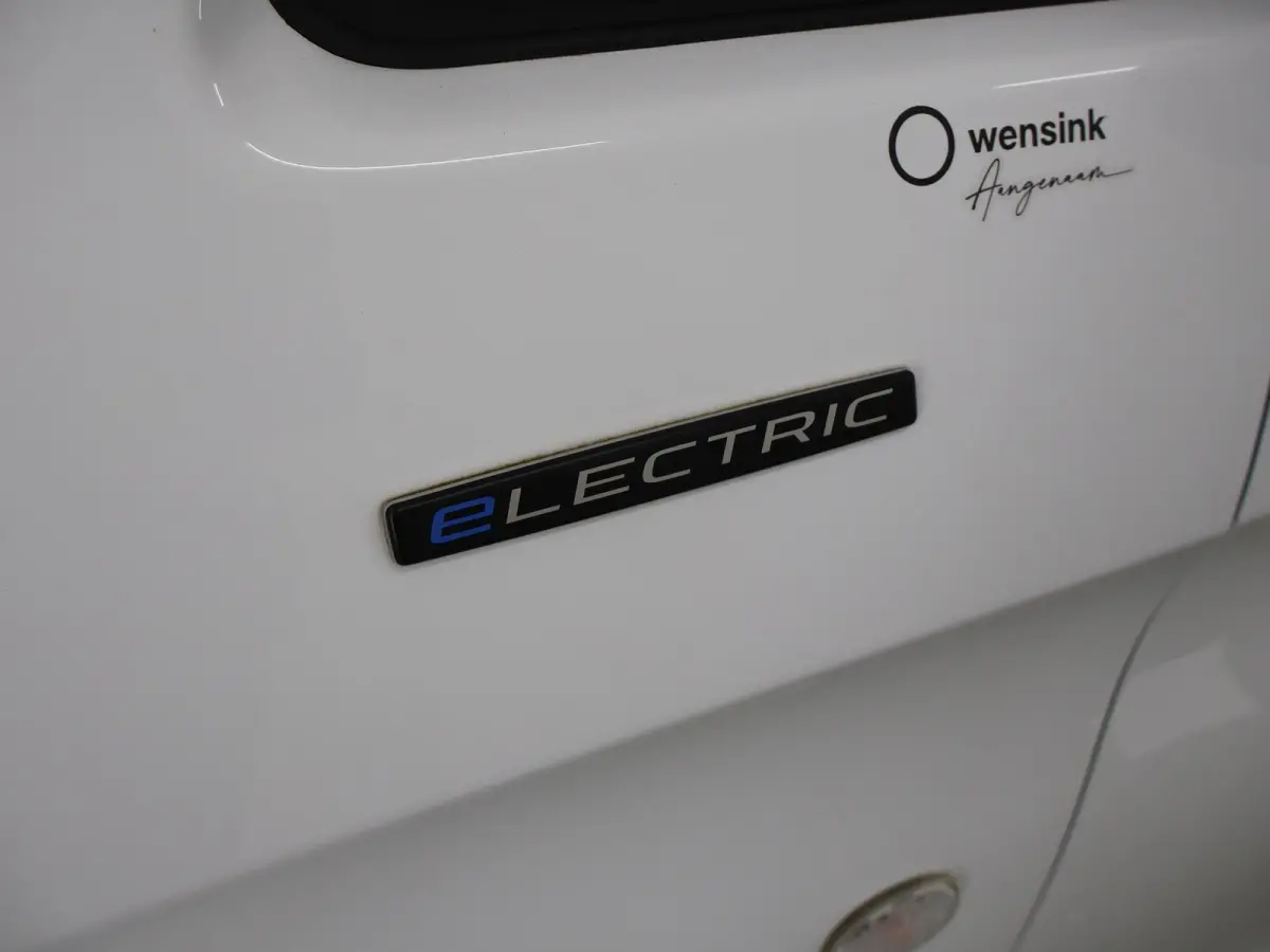 | L2 Lang | 66 kWh | 285 KM RANGE WLTP | Stoelverwarming | Navigatie | Parkeercamera | Airco | Stoel - Stoel | Certified