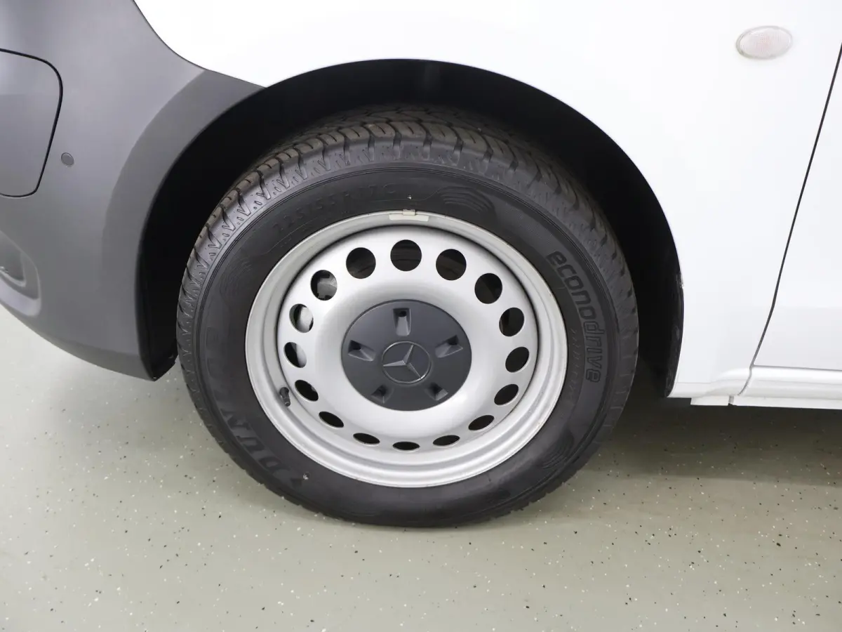 | L2 Lang | 66 kWh | 285 KM RANGE WLTP | Stoelverwarming | Navigatie | Parkeercamera | Airco | Stoel - Stoel | Certified