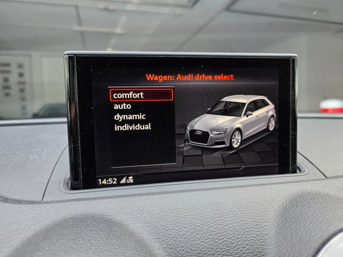 1.0 TFSI Sport Lease Edition / NAP !! / '18 ROTOR / BLUETOOTH / CRUISE / NAVI / CLIMATE / NIEUWE BEURT + APK !