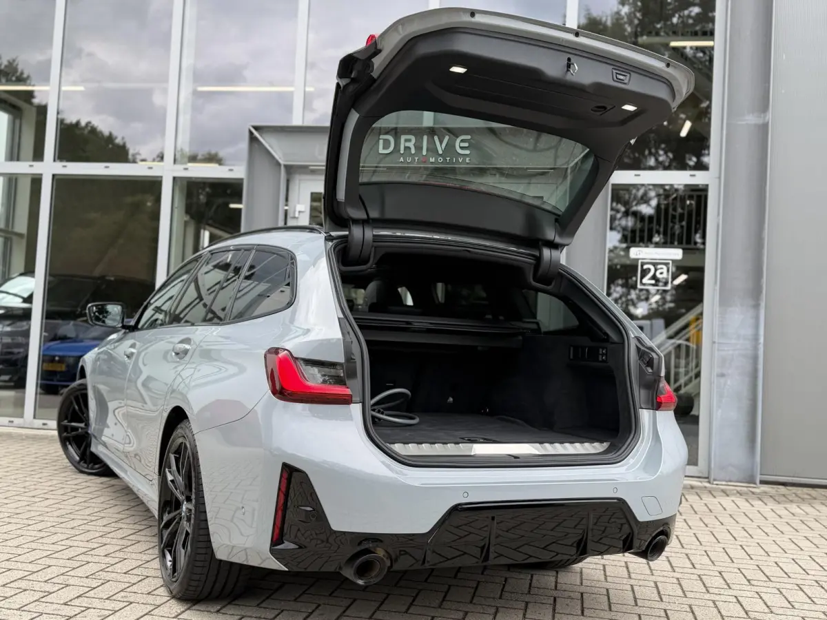330e xDrive M-Sport Pro |Pano|Driving Ass Prof|Innovation|360Cam|19"|