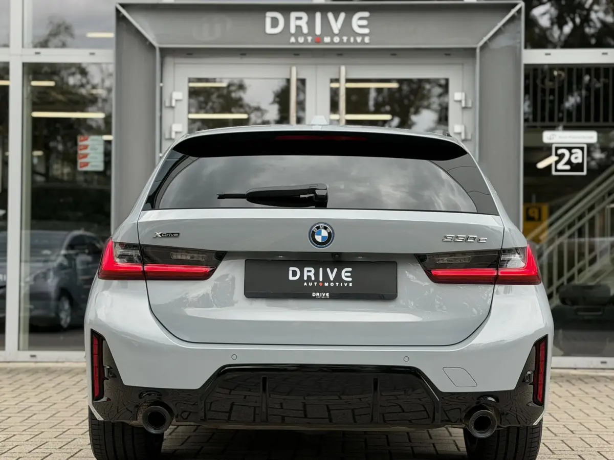 330e xDrive M-Sport Pro |Pano|Driving Ass Prof|Innovation|360Cam|19"|