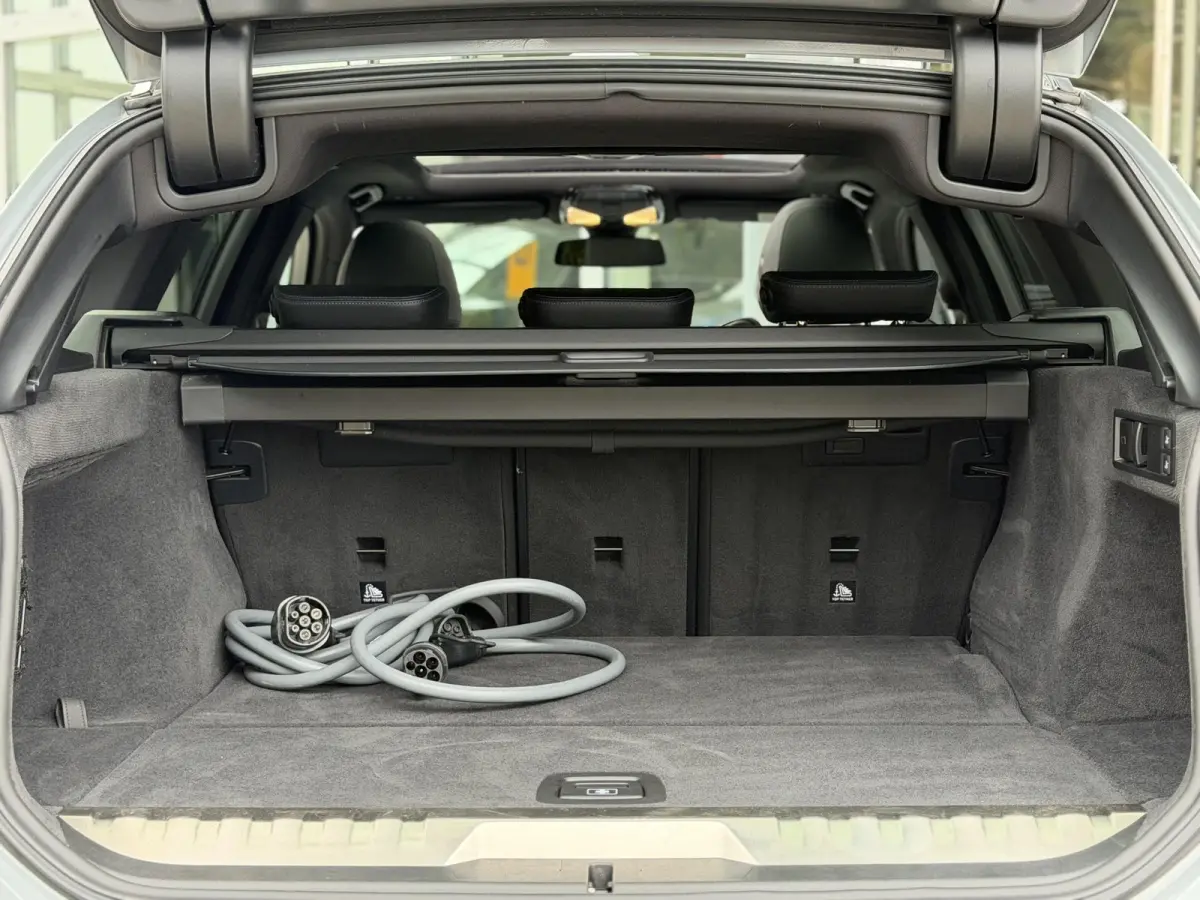 330e xDrive M-Sport Pro |Pano|Driving Ass Prof|Innovation|360Cam|19"|