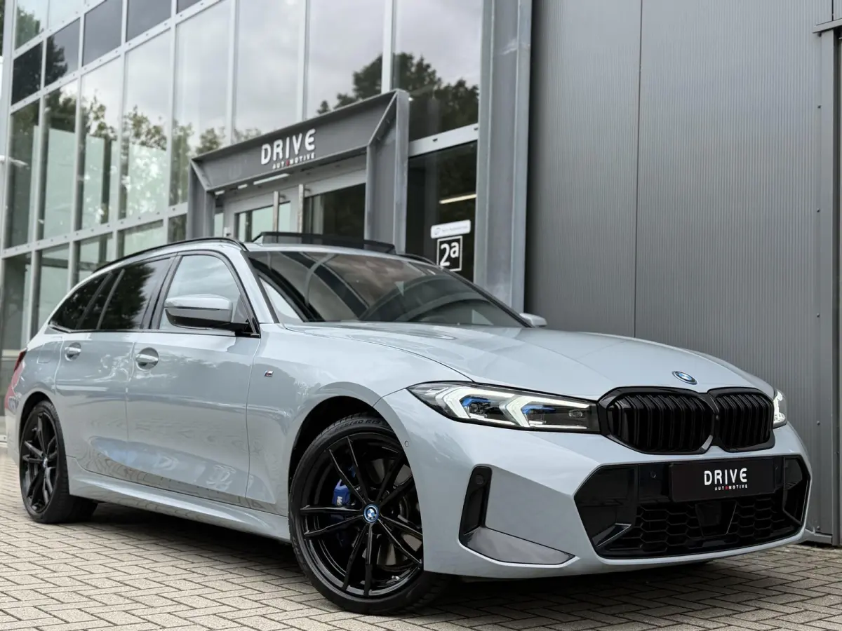 330e xDrive M-Sport Pro |Pano|Driving Ass Prof|Innovation|360Cam|19"|