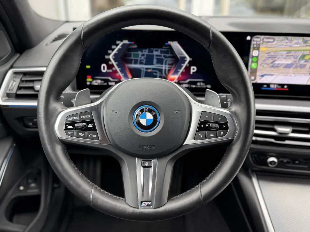 330e xDrive M-Sport Pro |Pano|Driving Ass Prof|Innovation|360Cam|19"|
