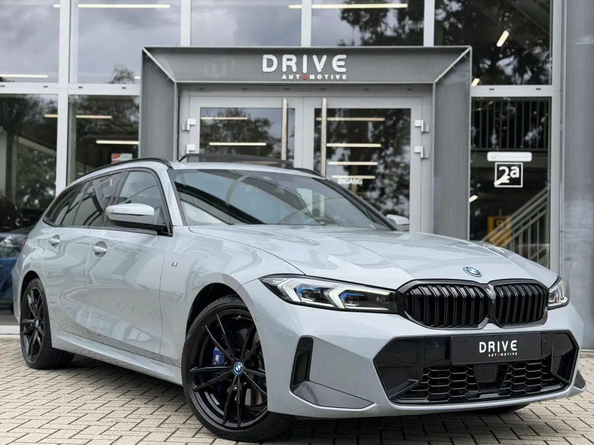330e xDrive M-Sport Pro |Pano|Driving Ass Prof|Innovation|360Cam|19"|