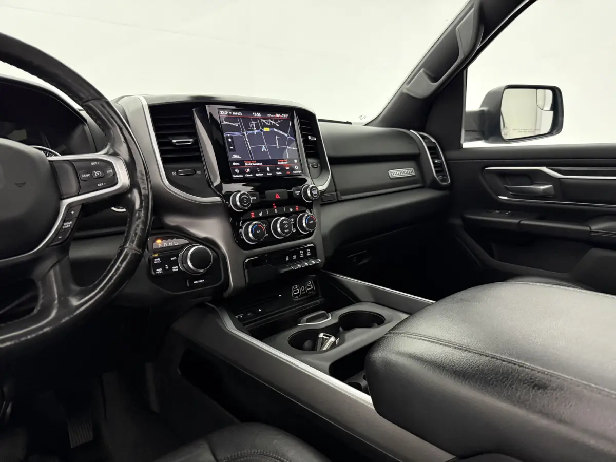 1500 5.7 V8 4x4 Crew Cab Big Horn | Pano | 3500kg Trekgew. | Trekhaak | Camera | Alpine | Carplay | Cruise | Leder