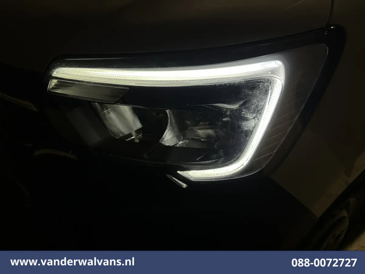 2.3 dCi 146pk Chassis Cabine Euro6 Airco | Navigatie | LED | Cruisecontrol Bijrijdersbank