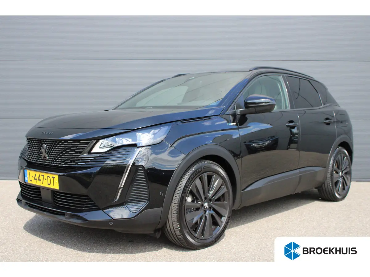 1.6 HYbrid 225 GT | Black Pack | Alcantara | Camera | Navigatie | Focal |