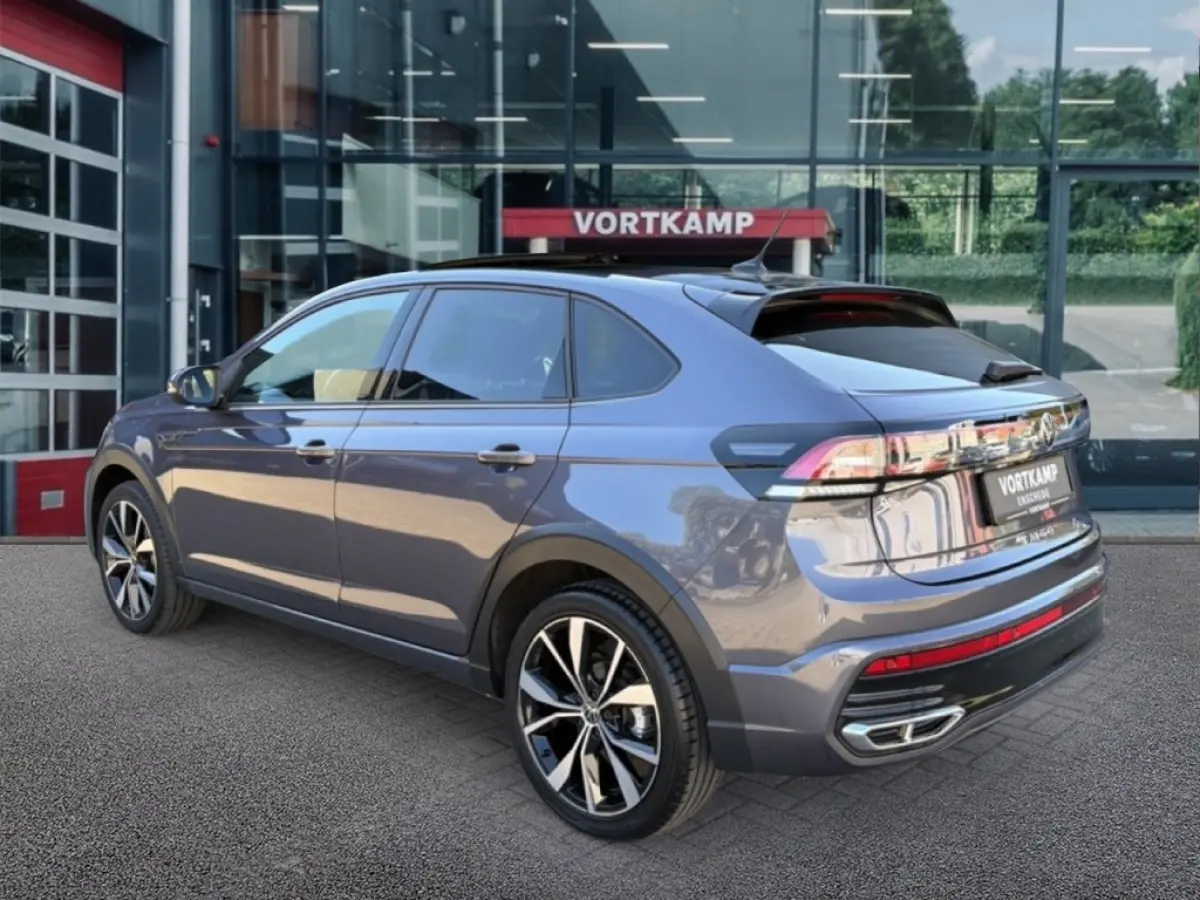 1.0 TSI R-LINE PANO-DAK/CAMERA/ACC/IQ/STOELVERW/NAVI/CARPLAY