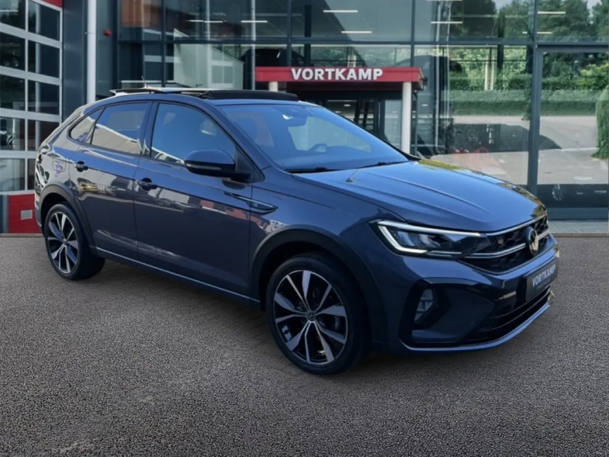 1.0 TSI R-LINE PANO-DAK/CAMERA/ACC/IQ/STOELVERW/NAVI/CARPLAY