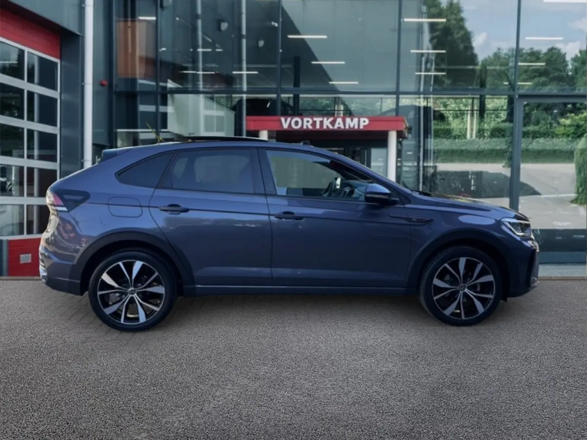 1.0 TSI R-LINE PANO-DAK/CAMERA/ACC/IQ/STOELVERW/NAVI/CARPLAY