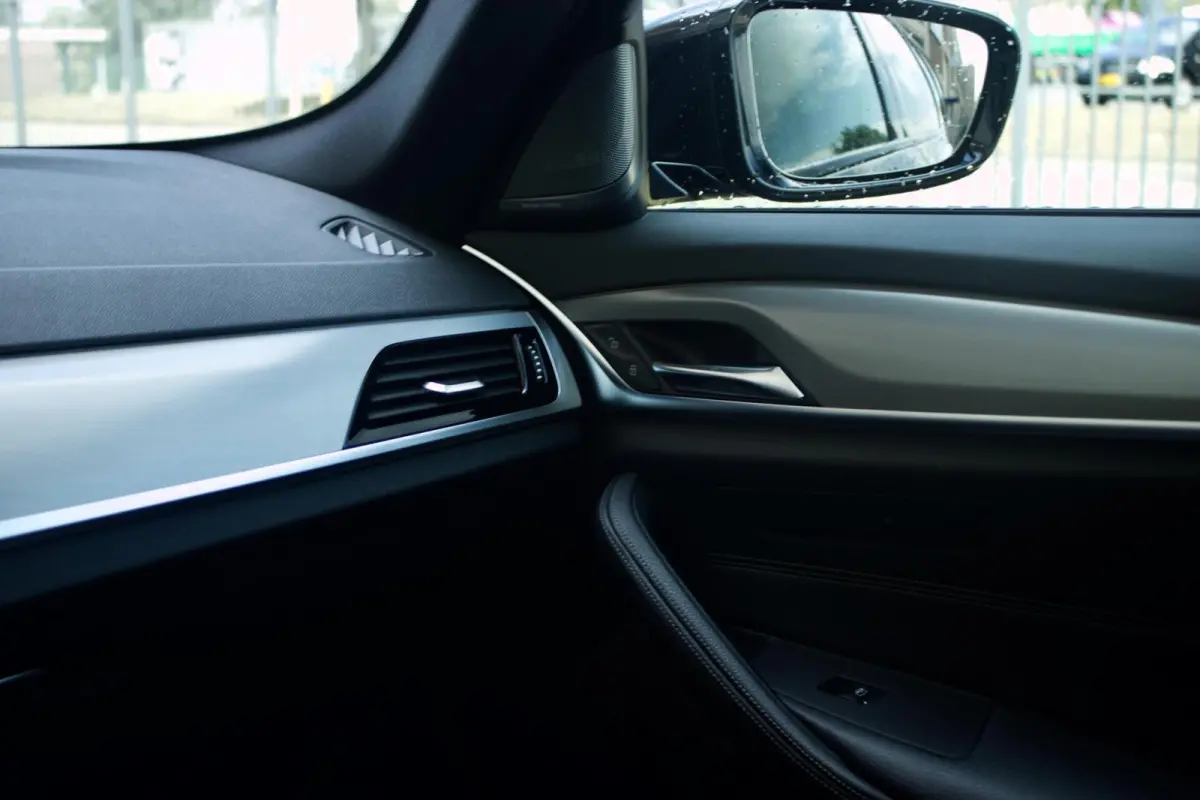 BMW 540i Touring M Sport | Pano - HUD - Comfort - H/K - Soft