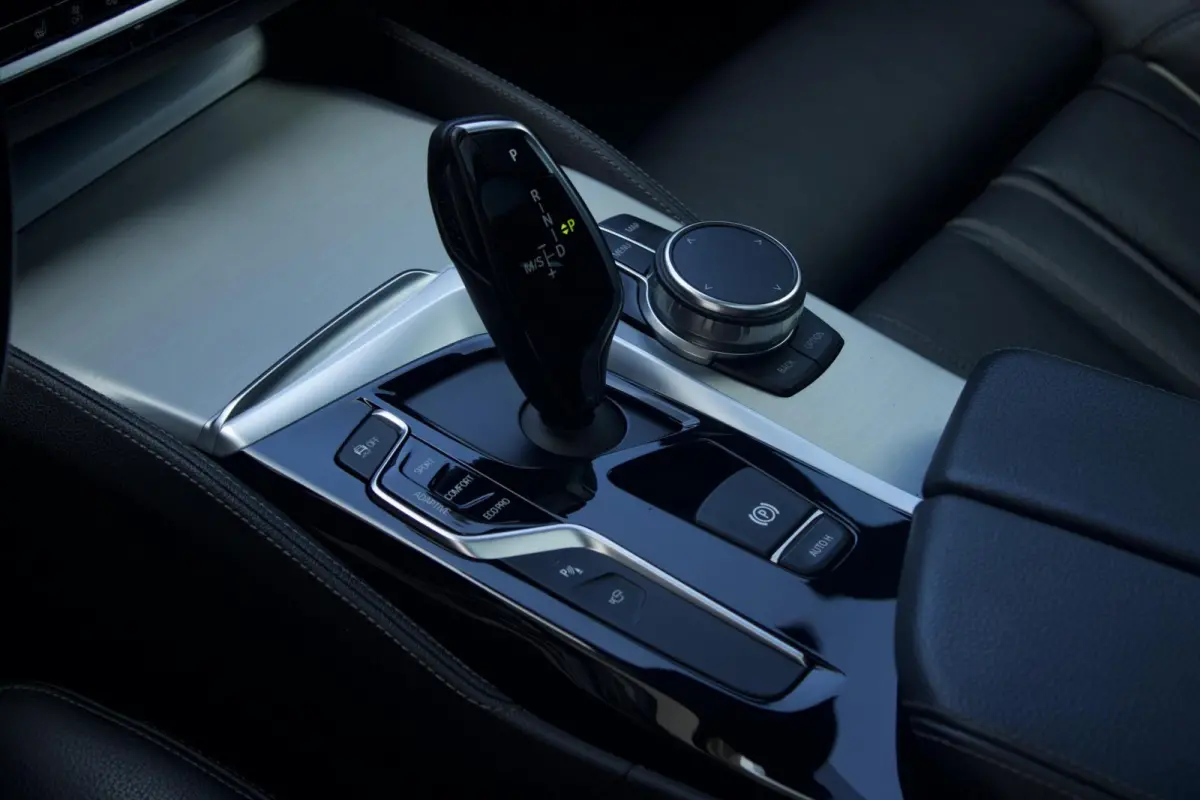 BMW 540i Touring M Sport | Pano - HUD - Comfort - H/K - Soft