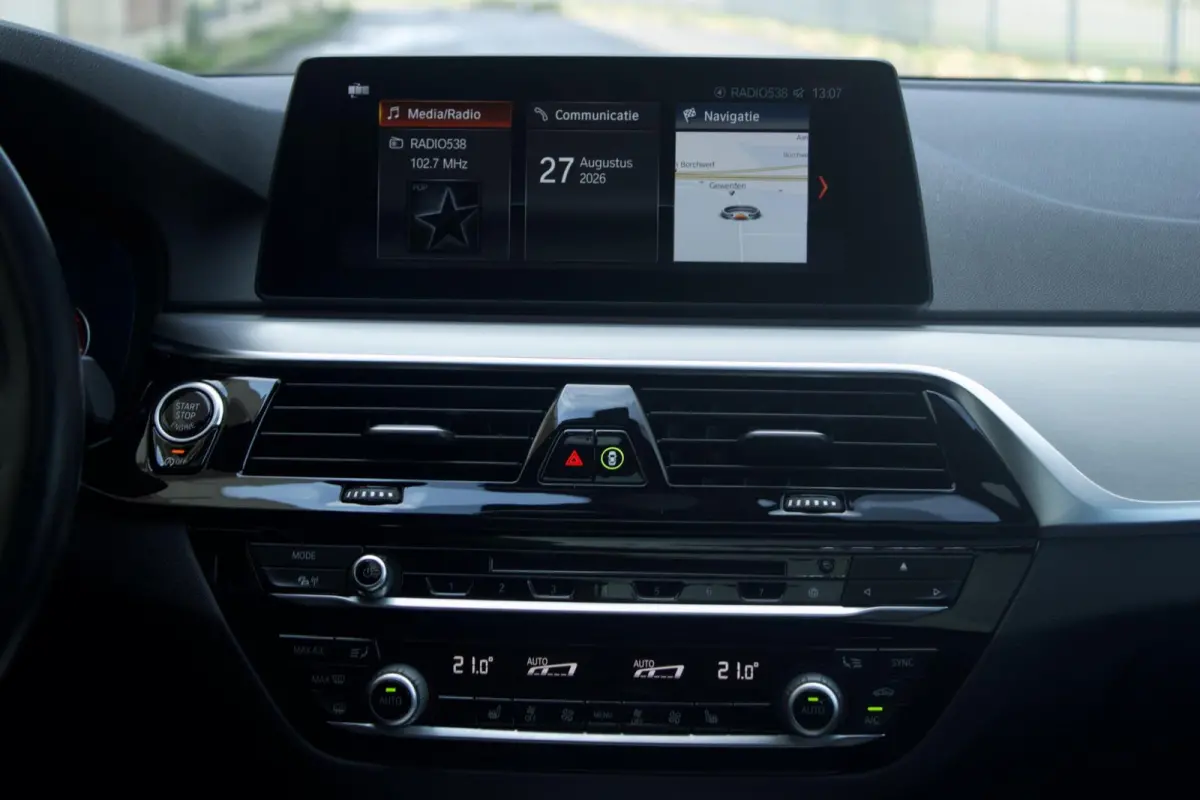 BMW 540i Touring M Sport | Pano - HUD - Comfort - H/K - Soft