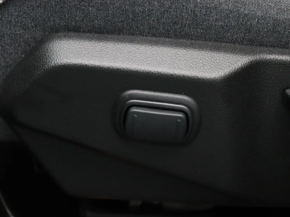 ADVANCE 52 kWh Apple Carplay/Android Auto | Climate