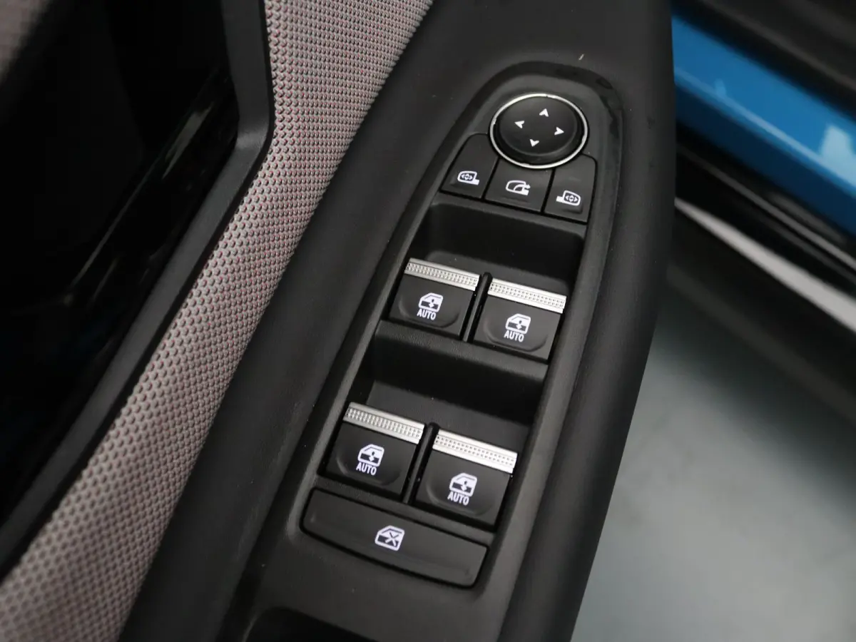 ADVANCE 52 kWh Apple Carplay/Android Auto | Climate