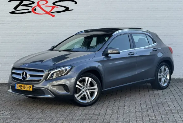 200 Edition Trekhaak All-Season Banden Panorama dak Automaat Cruise Clima Led verlichting