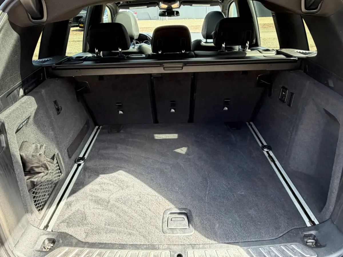 XDrive30i High Executive 185kW l PANO