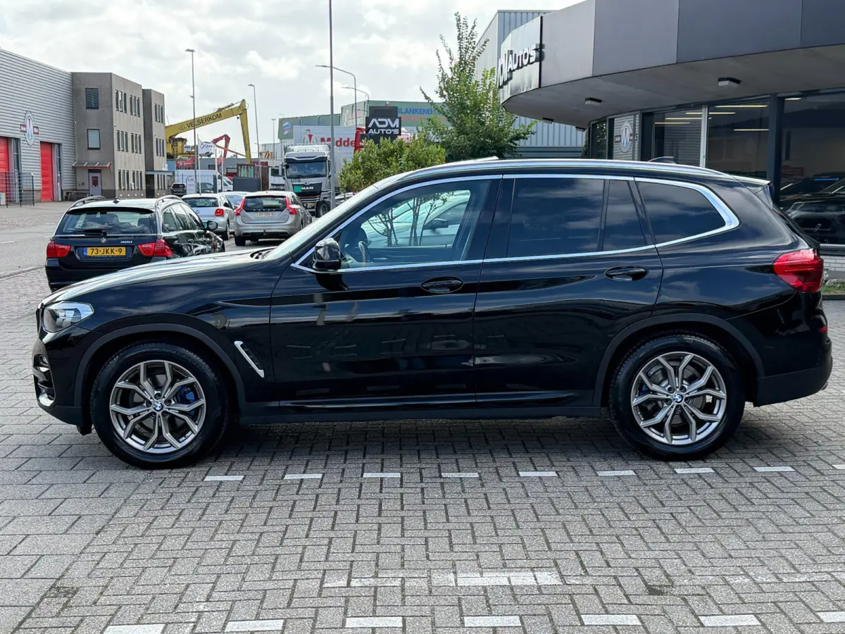 XDrive30i High Executive 185kW l PANO