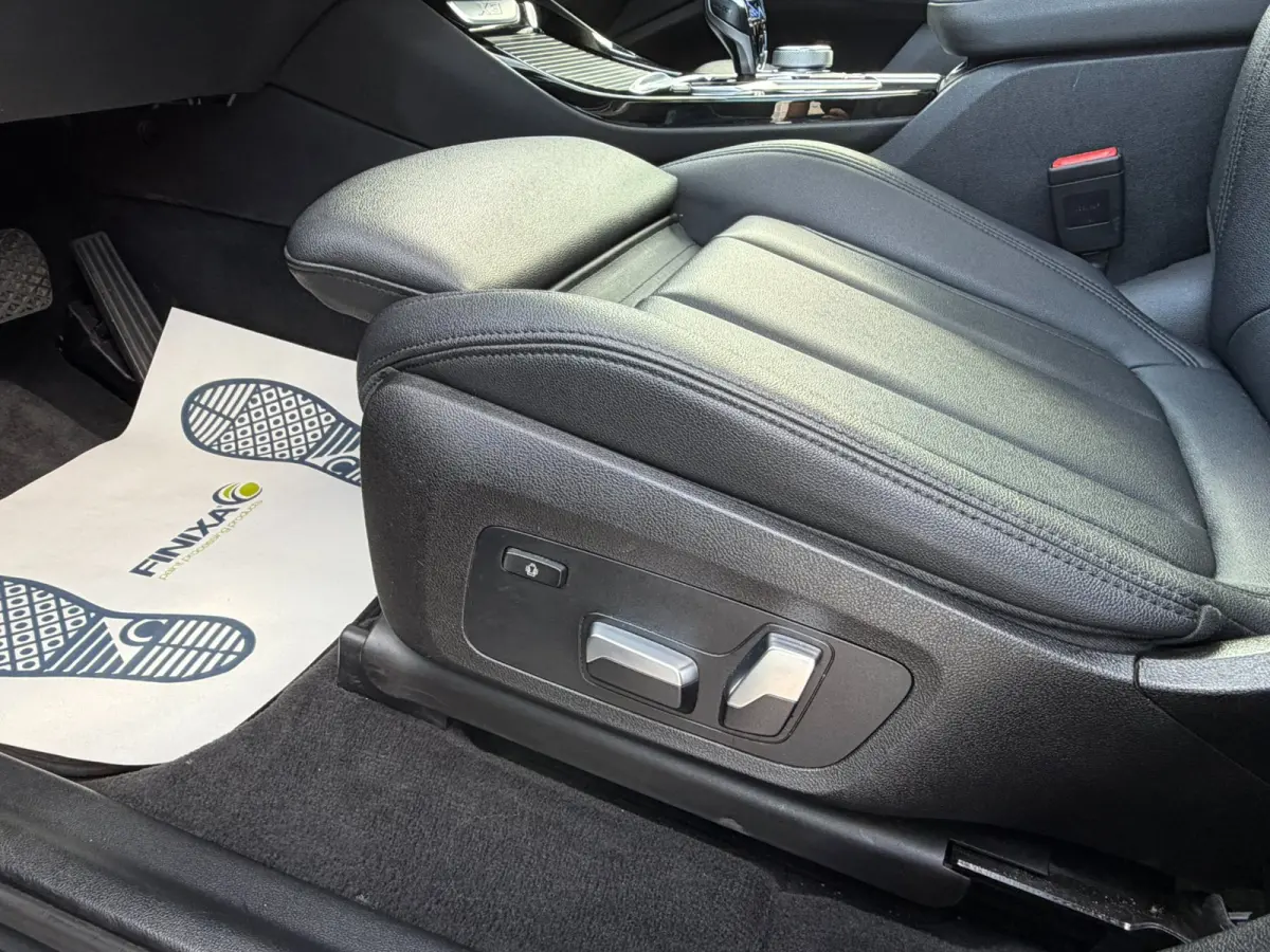 XDrive30i High Executive 185kW l PANO