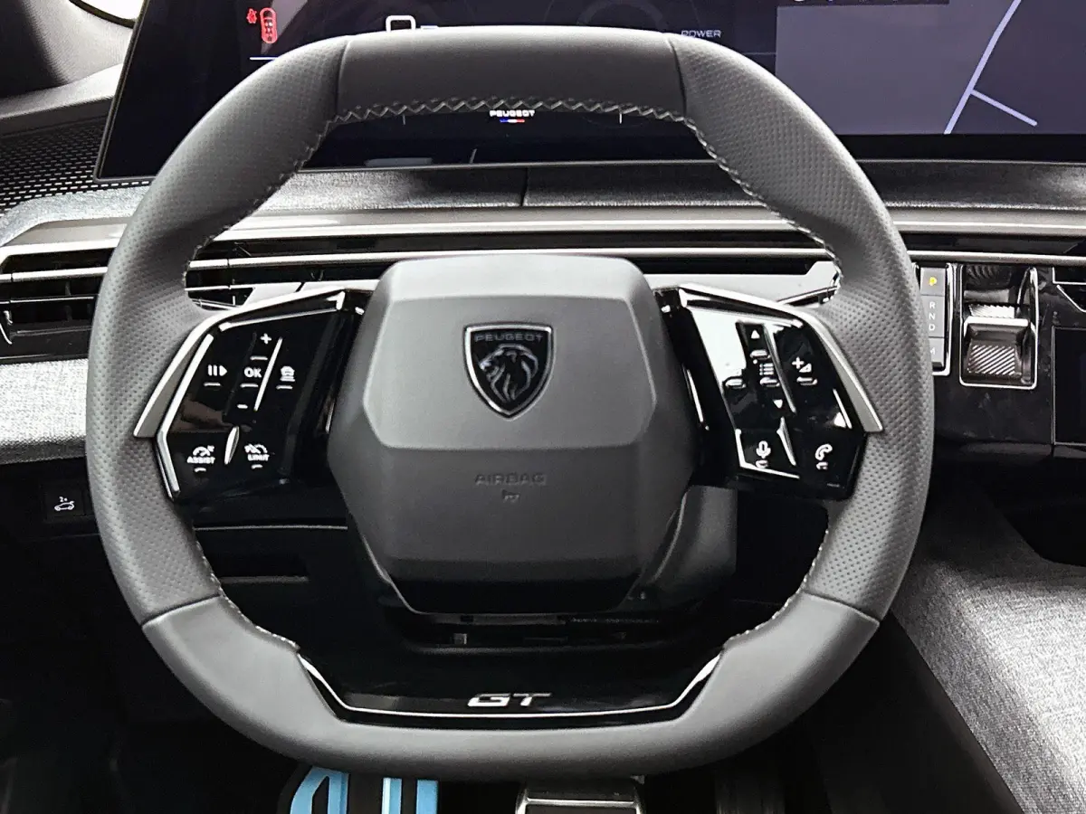 SUV GT Hybrid 145pk Automaat | Navigatie | Adaptieve cruise control | Stoel/stuurwiel verwarming | 360 graden camerasysteem | Elektrische achterklep |