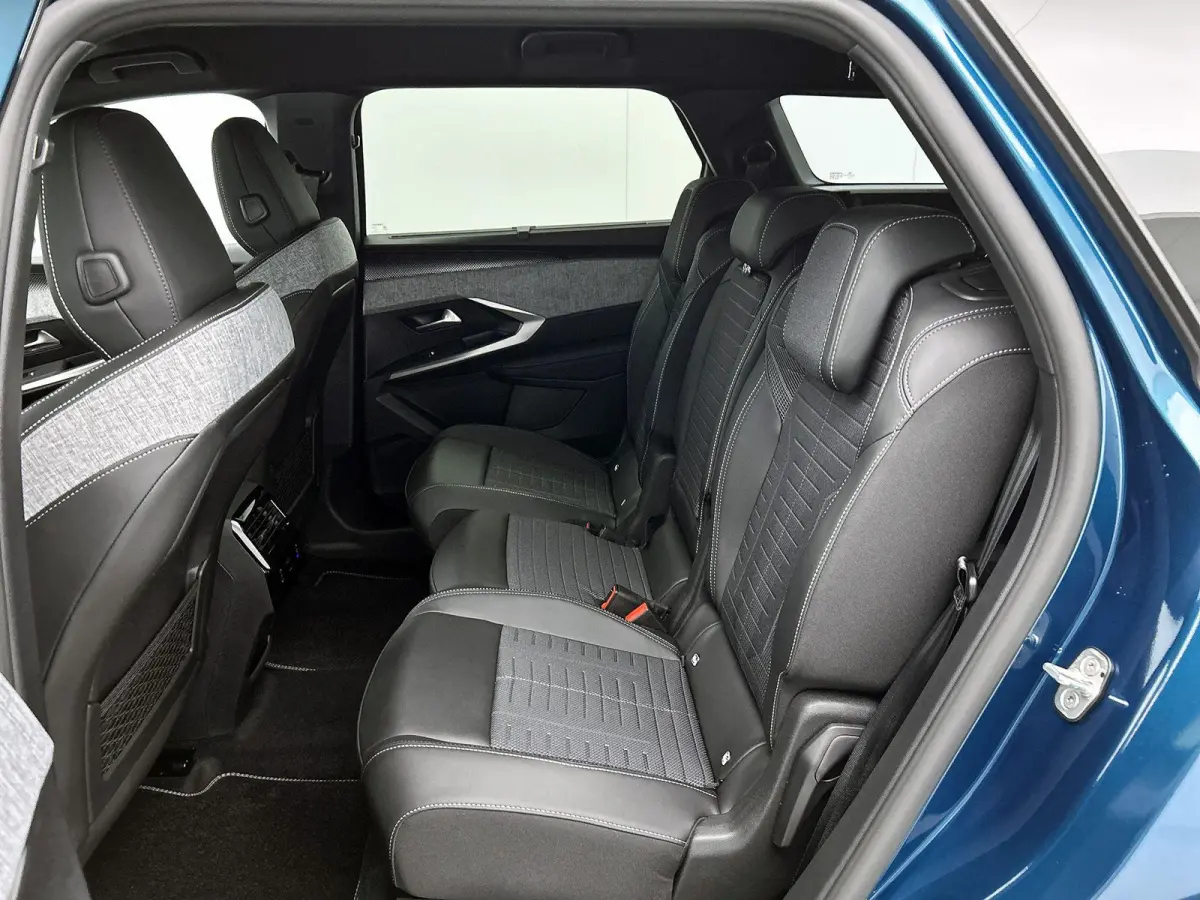 SUV GT Hybrid 145pk Automaat | Navigatie | Adaptieve cruise control | Stoel/stuurwiel verwarming | 360 graden camerasysteem | Elektrische achterklep |