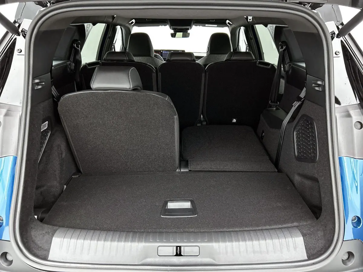 SUV GT Hybrid 145pk Automaat | Navigatie | Adaptieve cruise control | Stoel/stuurwiel verwarming | 360 graden camerasysteem | Elektrische achterklep |