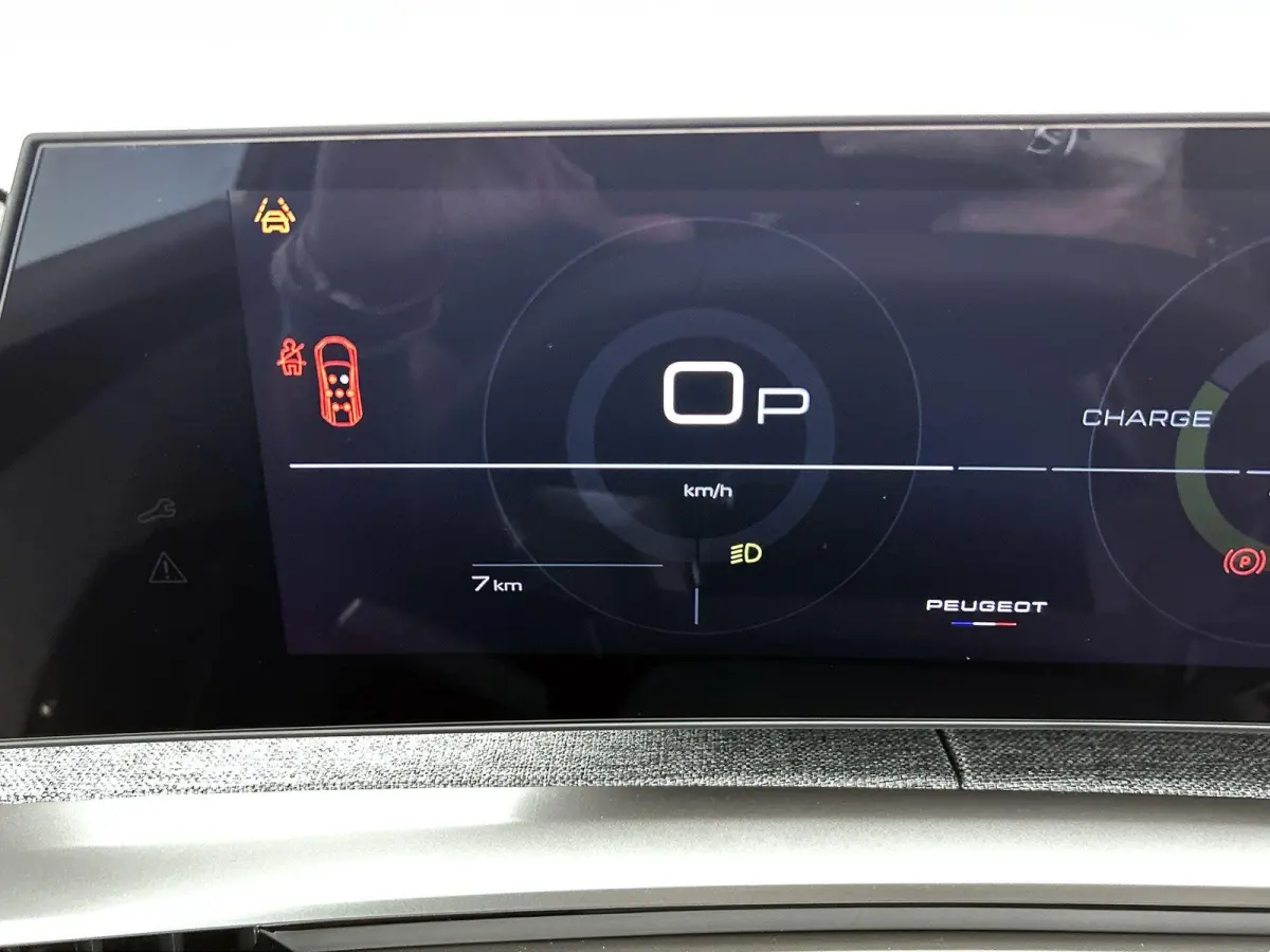 SUV GT Hybrid 145pk Automaat | Navigatie | Adaptieve cruise control | Stoel/stuurwiel verwarming | 360 graden camerasysteem | Elektrische achterklep |