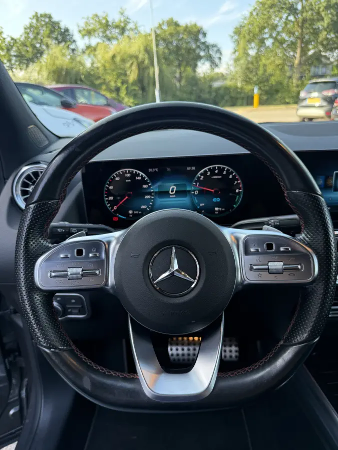 GLA-klasse. 250 e Business Solution AMG Limited. | AUTOMAAT | TREKHAAK | CAMERA | SFEERVERL. | NAVI | CRUISE |