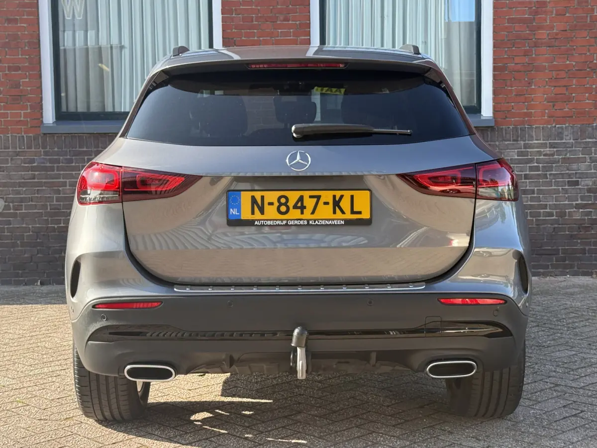 GLA-klasse. 250 e Business Solution AMG Limited. | AUTOMAAT | TREKHAAK | CAMERA | SFEERVERL. | NAVI | CRUISE |