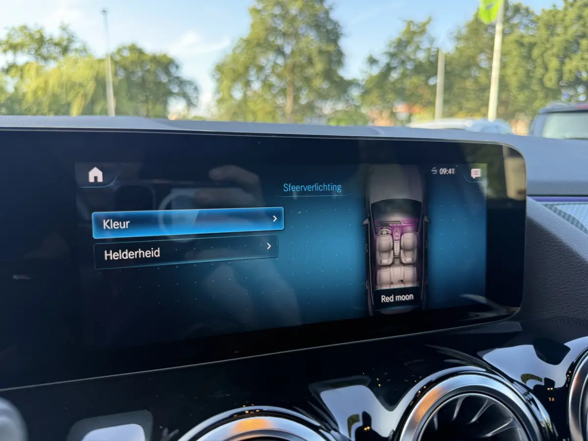 GLA-klasse. 250 e Business Solution AMG Limited. | AUTOMAAT | TREKHAAK | CAMERA | SFEERVERL. | NAVI | CRUISE |