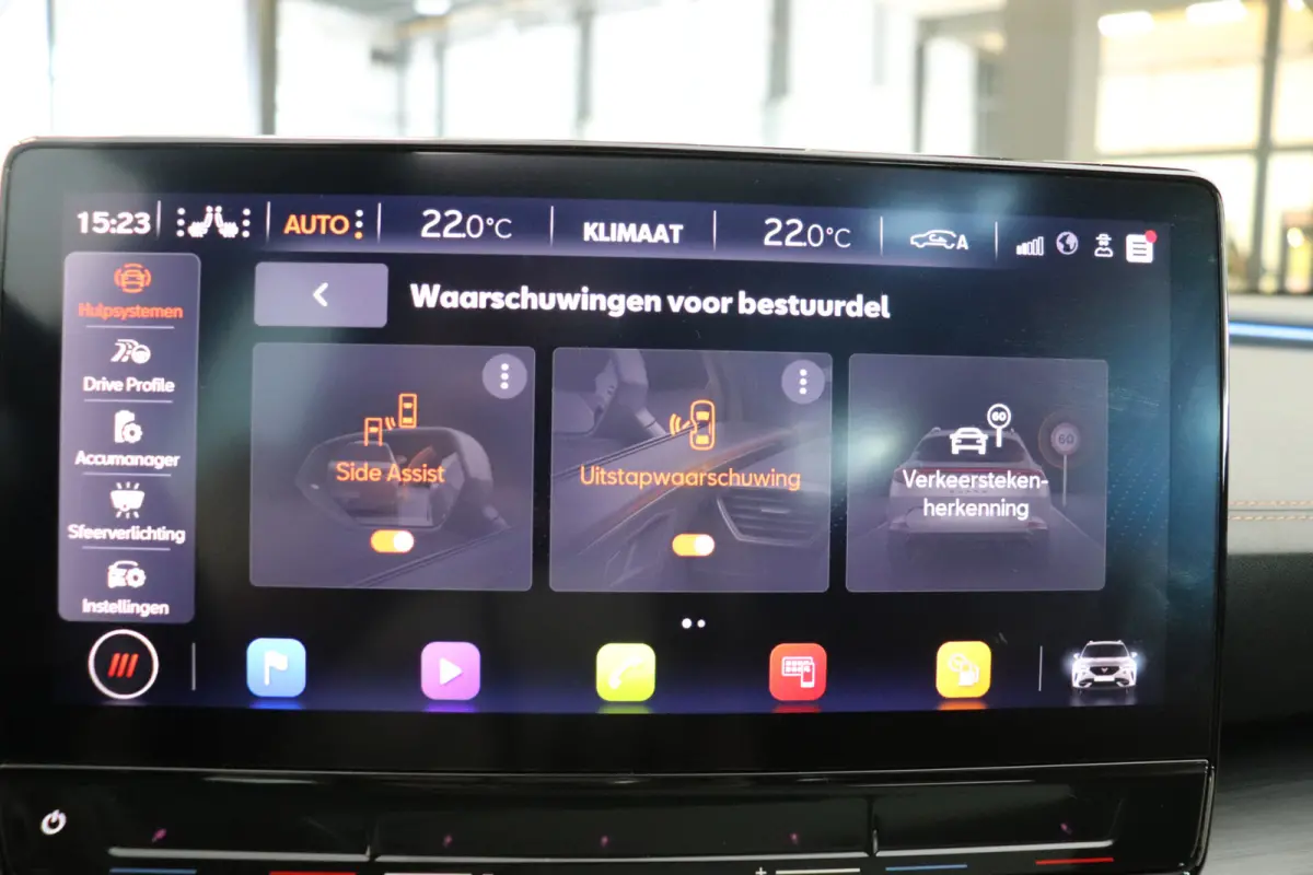 1.4 e-Hybrid 245PK VZ Black Edition | Pano | 360 Camera | Kuipstoel Leder | ACC | Memory | €22.900,- incl. BTW