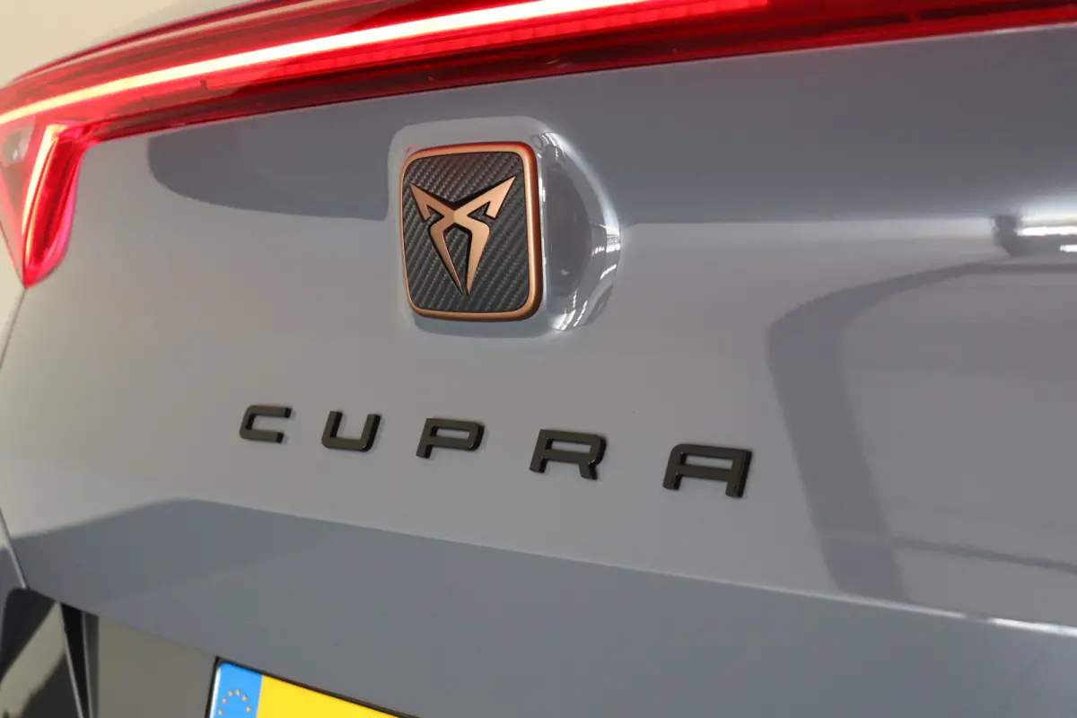 1.4 e-Hybrid 245PK VZ Black Edition | Pano | 360 Camera | Kuipstoel Leder | ACC | Memory | €22.900,- incl. BTW