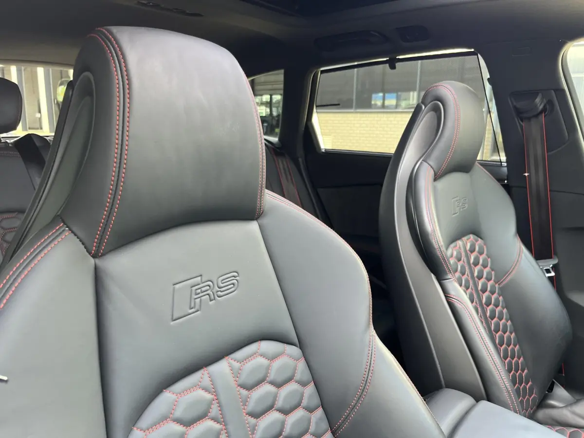 2.9 TFSI RS 4 quattro |Voll.Historie/Pano.Dak/Head-Up/Bang&Olufsen/Navi/Sportdiffertentieel/Elektr.Wegklapbare Trekhaak
