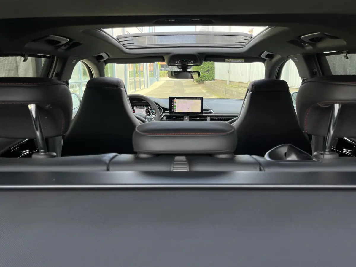 2.9 TFSI RS 4 quattro |Voll.Historie/Pano.Dak/Head-Up/Bang&Olufsen/Navi/Sportdiffertentieel/Elektr.Wegklapbare Trekhaak
