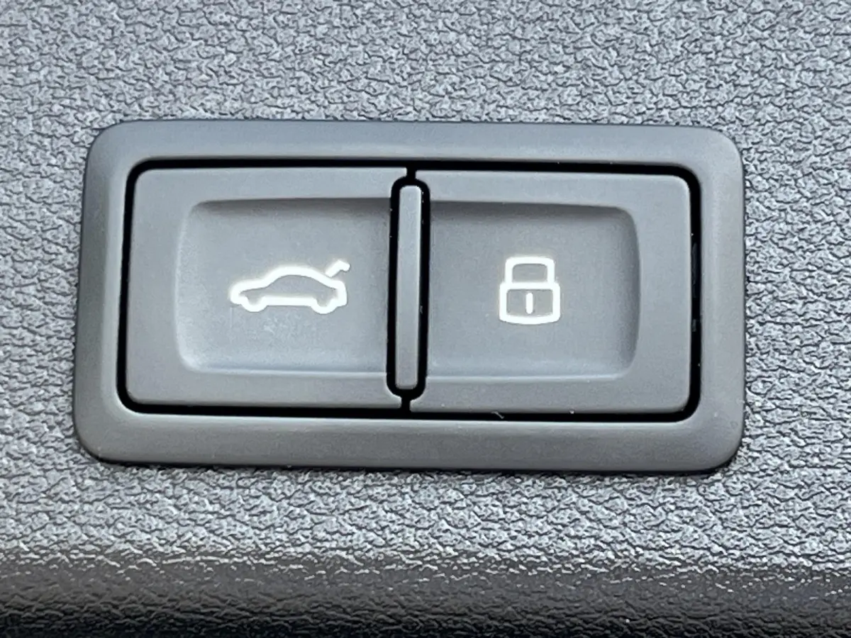 2.9 TFSI RS 4 quattro |Voll.Historie/Pano.Dak/Head-Up/Bang&Olufsen/Navi/Sportdiffertentieel/Elektr.Wegklapbare Trekhaak