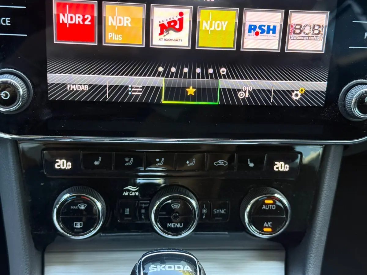 1.4 TSI iV Business Edition Plus Plug In Hybride l 91,47% SOH l Winterset l Automaat l Camera l Virtual l Xenon