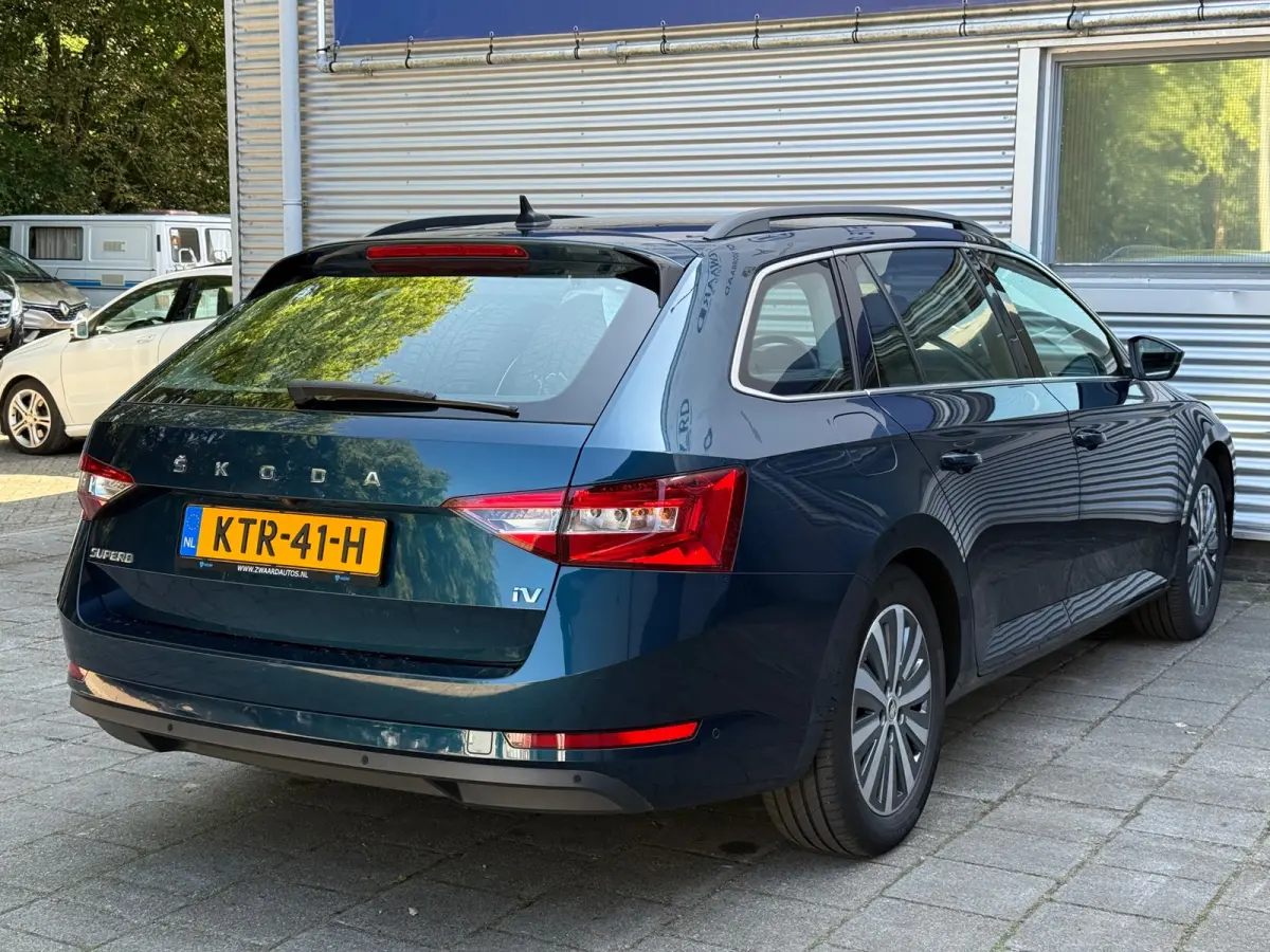 1.4 TSI iV Business Edition Plus Plug In Hybride l 91,47% SOH l Winterset l Automaat l Camera l Virtual l Xenon