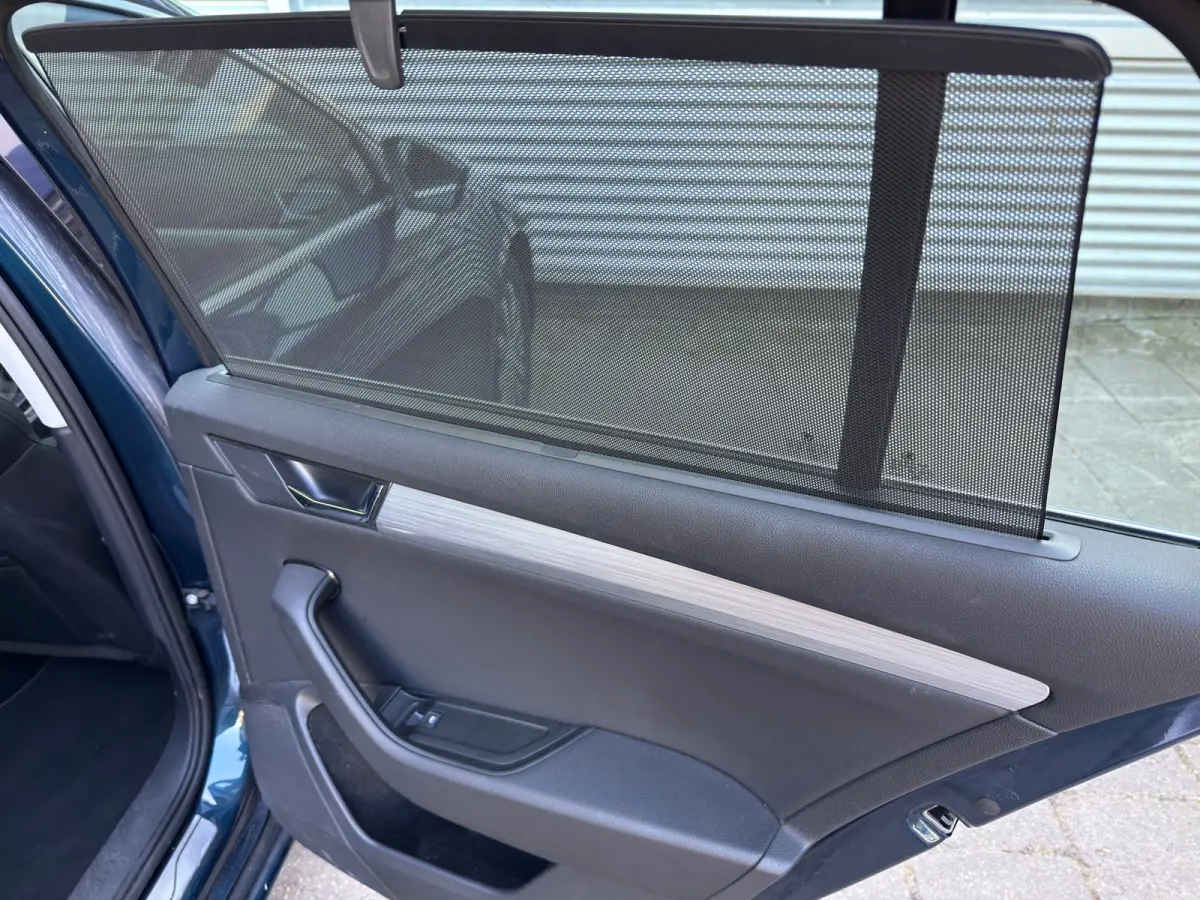 1.4 TSI iV Business Edition Plus Plug In Hybride l 91,47% SOH l Winterset l Automaat l Camera l Virtual l Xenon
