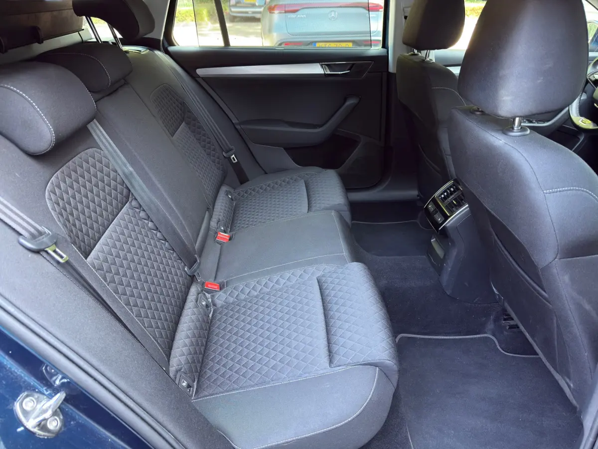 1.4 TSI iV Business Edition Plus Plug In Hybride l 91,47% SOH l Winterset l Automaat l Camera l Virtual l Xenon