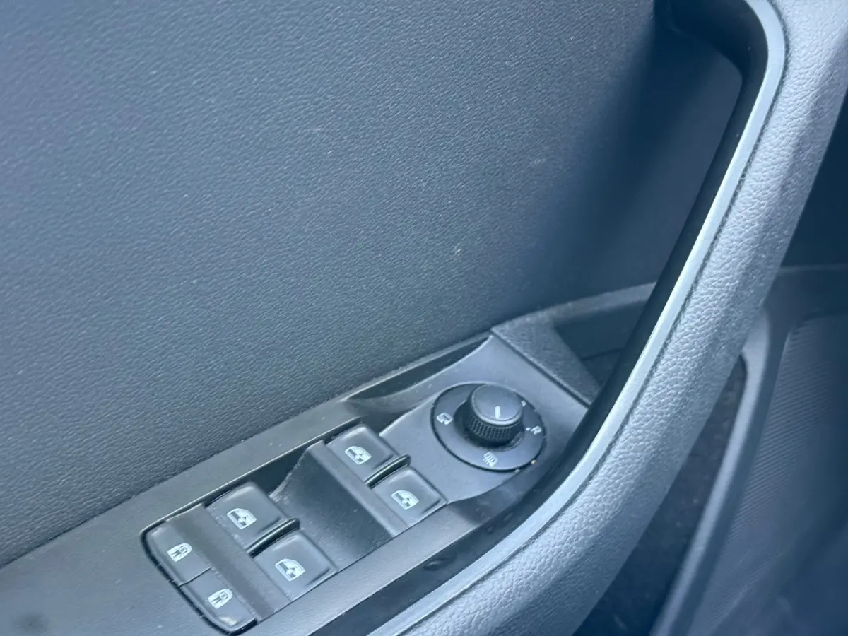 1.4 TSI iV Business Edition Plus Plug In Hybride l 91,47% SOH l Winterset l Automaat l Camera l Virtual l Xenon