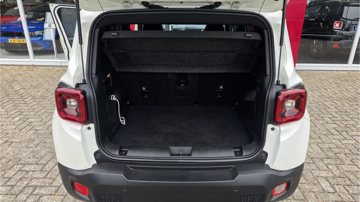 1.3T DDCT 80th Anniversary Automaat | Panoramadak | Trekhaak 1450 KG