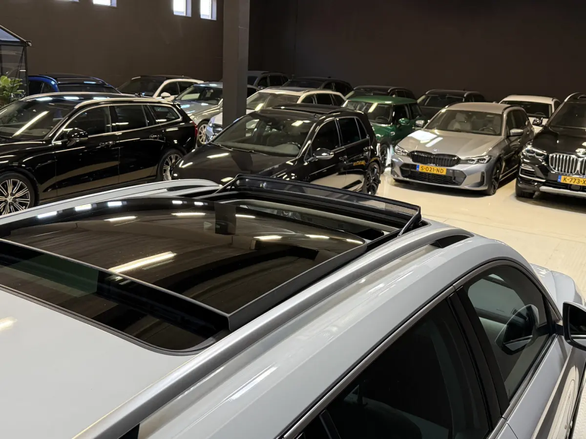 1.5 TSI Business Edition | Panoramadak | Trekhaak | Apple Carplay | Dakdragers