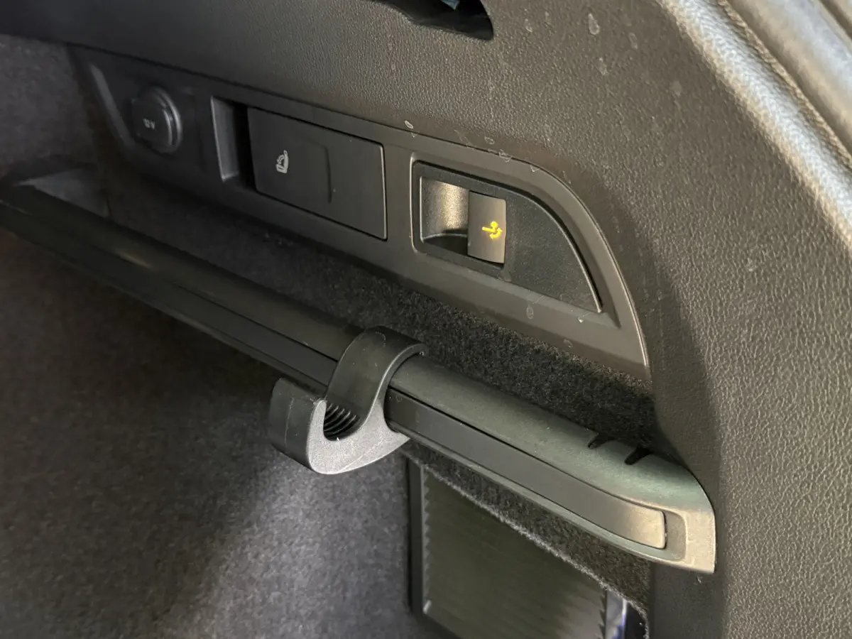 1.5 TSI Business Edition | Panoramadak | Trekhaak | Apple Carplay | Dakdragers