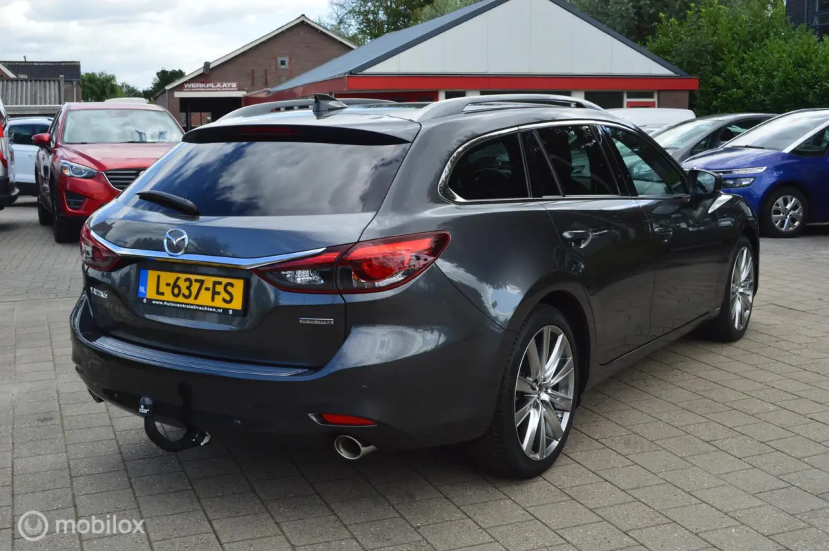 2.5 SkyActiv-G 194 Signature